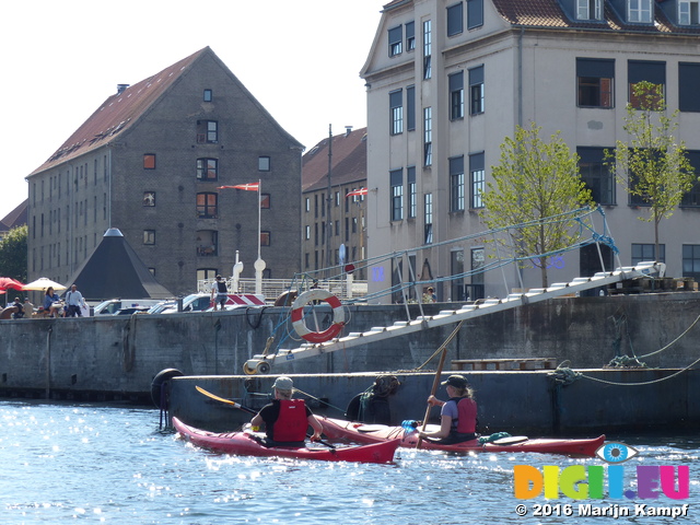 FZ031851 Kayakers in Copenhagen